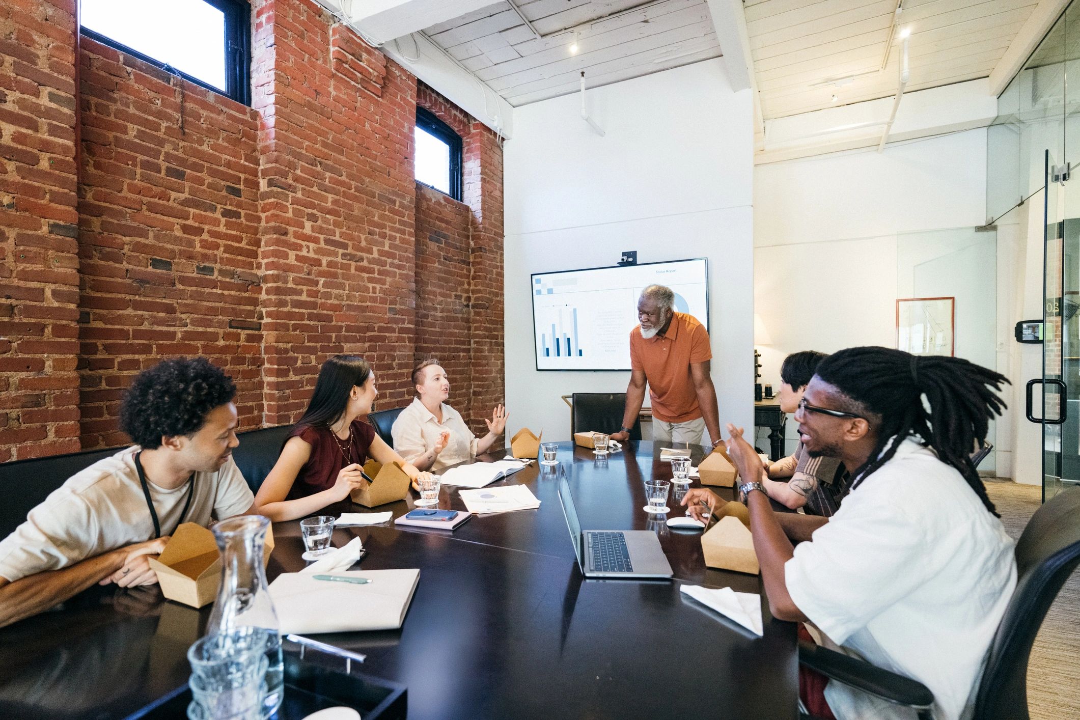 Collaborative leadership conversation in a boardroom
